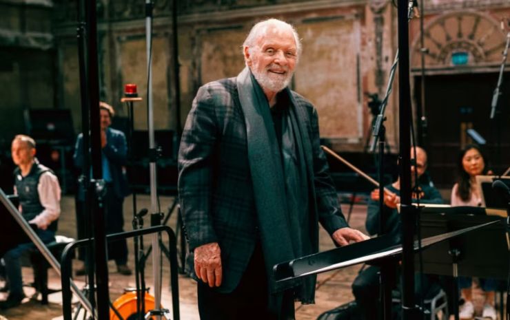 Anthony Hopkins reinventa su legado: a los 88 años cumple el sueño de su vida con un histórico debut como compositor